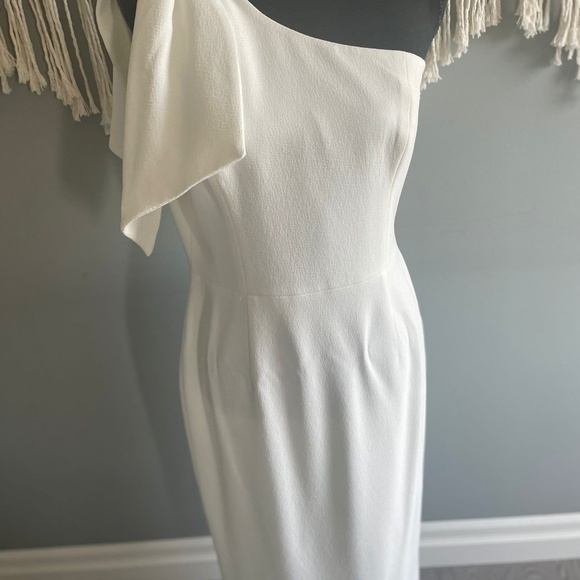 Dress The Population White Off Shoulder Dress - Picture 4 of 5